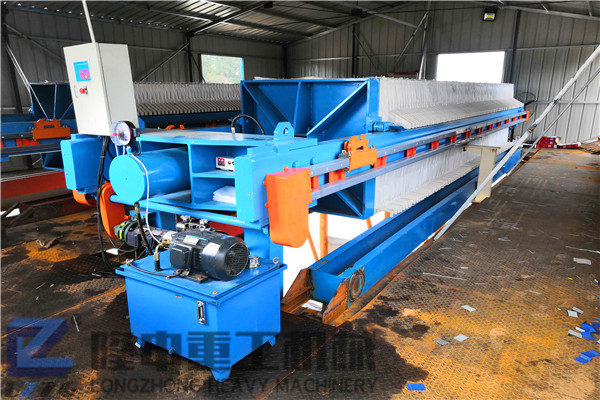 移動(dòng)式環(huán)保壓濾機(jī)設(shè)備生產(chǎn)線，多種型號配置體驗(yàn)先進(jìn)科技