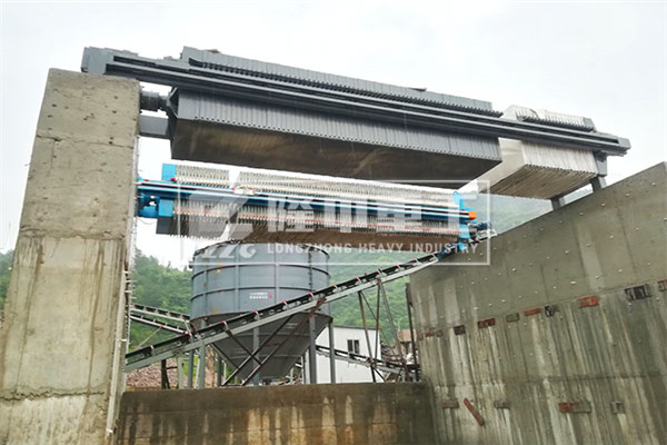 污泥壓濾機(jī)設(shè)備在市場上暢銷了這么長時間，還是如此的火熱