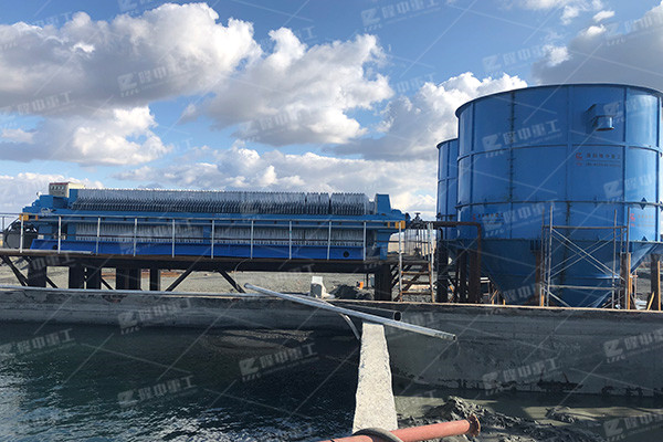 季節(jié)對(duì)帶式壓濾機(jī)的使用有沒(méi)有影響？應(yīng)該怎么規(guī)避？