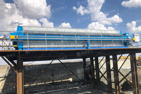 廂式壓濾機(jī)為何受市場歡迎，一臺廂式污泥壓濾機(jī)的價位是多少呢？