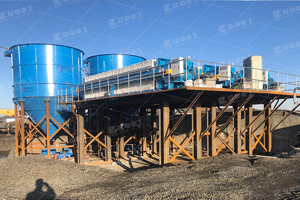 砂廠怎樣配置污泥壓濾機(jī)，如何達(dá)到高產(chǎn)？